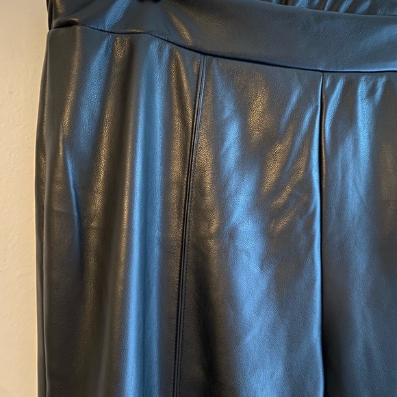 Black faux leather Pants size small - Picture 2 of 6